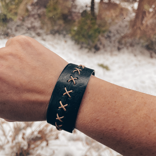 Bonds leather cuff bracelet